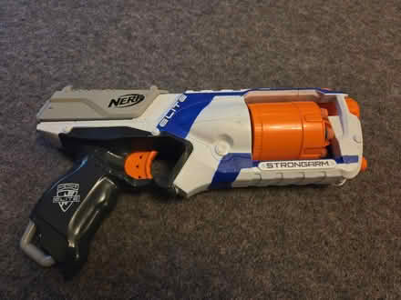 Photo of free Nerf gun Strongarm and foam bullets (BR6) #2
