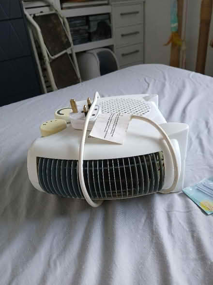 Photo of free Small heater (Havant PO9) #1