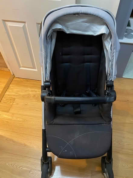 Photo of free Silvercross wayfarer pram (Tooting SW17) #3