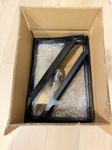 Photo of free 12 x Wall Brackets in Black (Kingswood KT20) #4