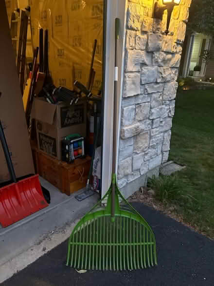 Photo of free Nice plastic rake (1130 Westfield Way, Mundelein) #2