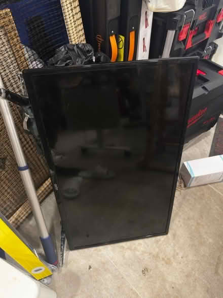 Photo of free Cello battery and mains TV (faulty) (Headington OX3) #1