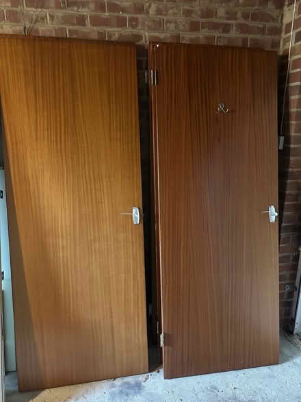 Photo of free Sapele Veneer 1980’s Doors (Aldwick PO21) #4