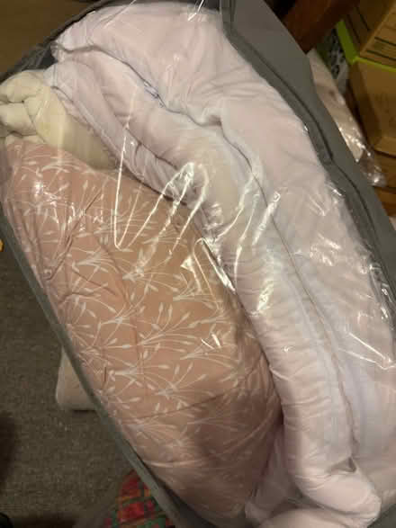 Photo of free Single duvet, bed sets and mattress topper (Marshalswick AL4) #1