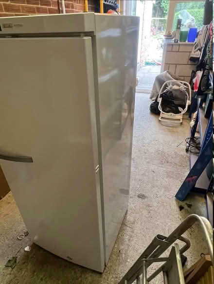 Photo of free miele fridge k 12421 sn (Wivenhoe) #2