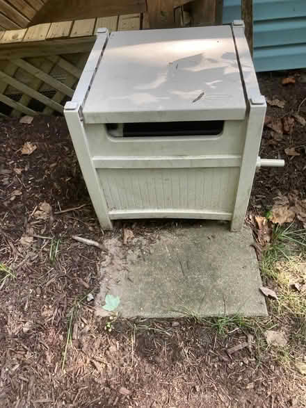 Photo of free 50 ft Hose and holder (East side of Columbia) #1