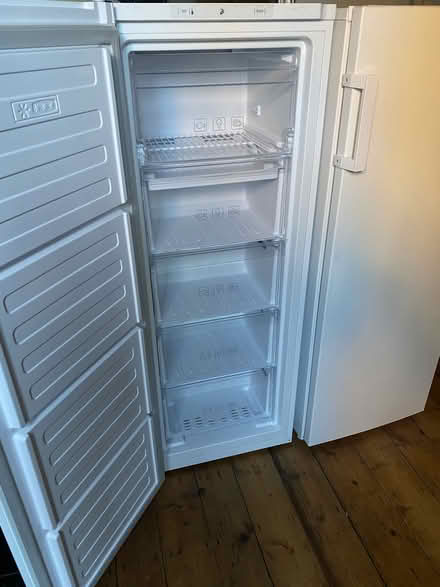 Photo of free A fridge and a freezer (Stratford-upon-Avon CV37) #2