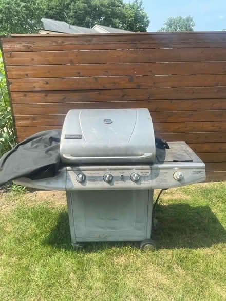 Photo of free Curb alert - working grill (North East Ann Arbor) #1