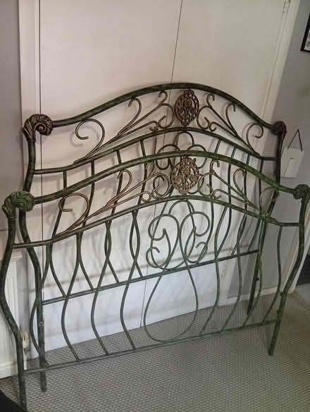 Photo of free Bedframe (BR5) #3