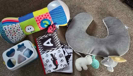 Photo of free Baby bundle tummy time cushions, shape sorter and visuals (Bowbridge GL5) #1