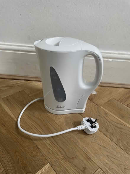 Photo of free Small, white kettle (Colchester CO1) #3
