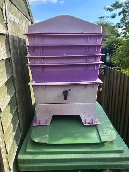 Photo of free Wormery (SY4) #1