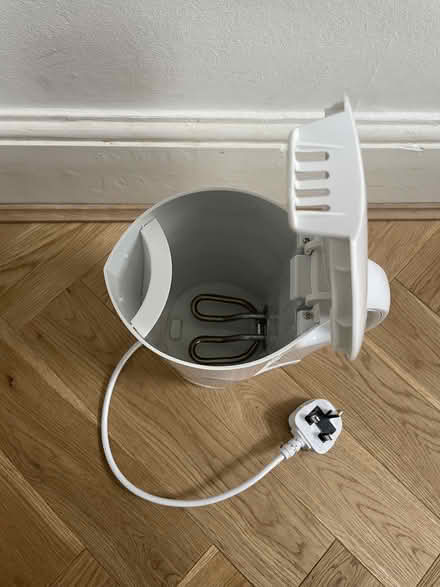 Photo of free Small, white kettle (Colchester CO1) #2