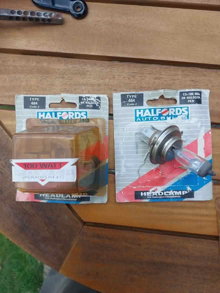 Photo of free Headlamp Halogen bulbs 100W (Lawns SN3) #1