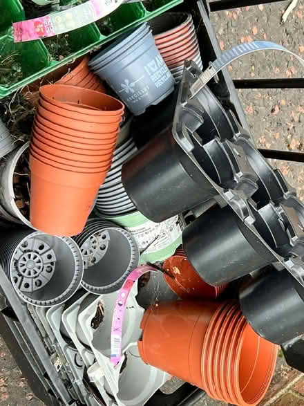 Photo of free Selection of pots (BT4) #1