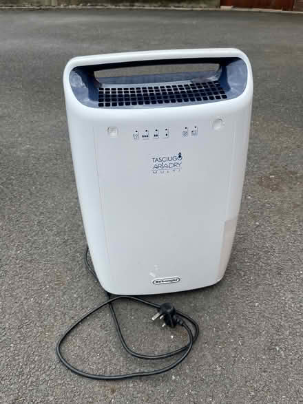 Photo of free DeLonghi Dehumidifier (Harlow Fields DE22) #1
