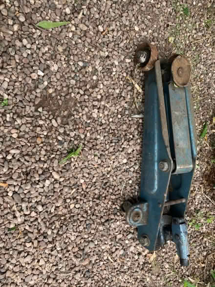 Photo of free Car jack (CW3 0BX) #2