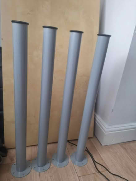 Photo of free Work Desk / Table (SE15) #3