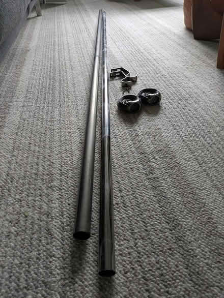 Photo of free Curtain pole and finials (Roffey) #1