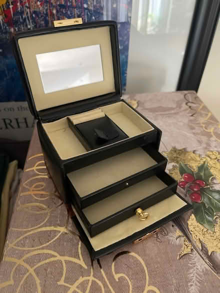 Photo of free Jewelry Box (Farmington Hills) #3