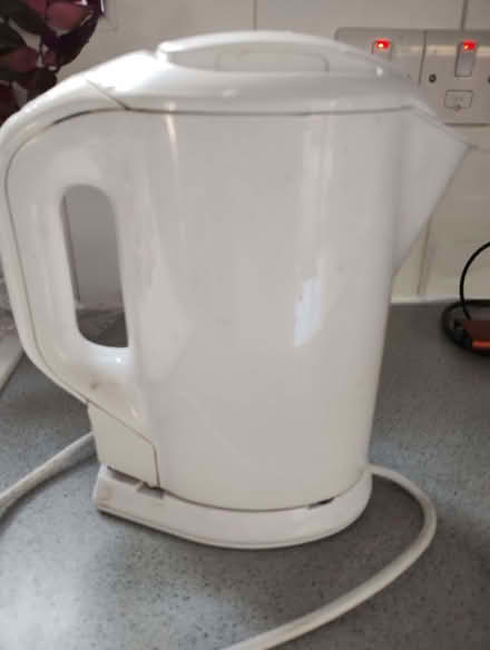 Photo of free Kettle - white (Chalfont Common SL9) #1