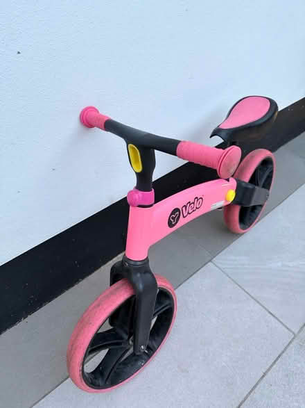 Photo of free Child’s Balance Bike in Pink (Kingswood KT20) #2