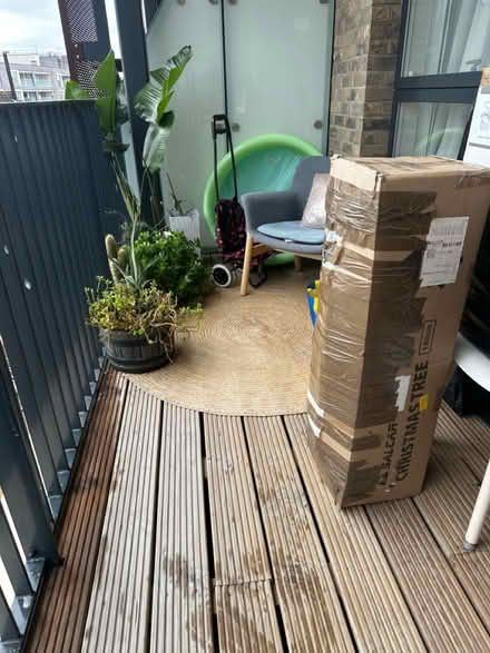 Photo of free 6ft Green Christmas Tree (SE5 0BF) #3