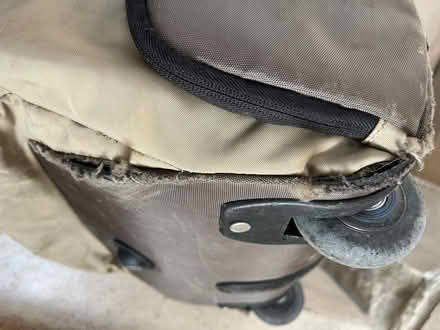 Photo of free 70l Holdall Wheelie Bag - Beige/Green (Fairfield Park) #4