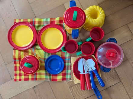 Photo of free Play kitchen and supplies (Florence Park OX4) #1