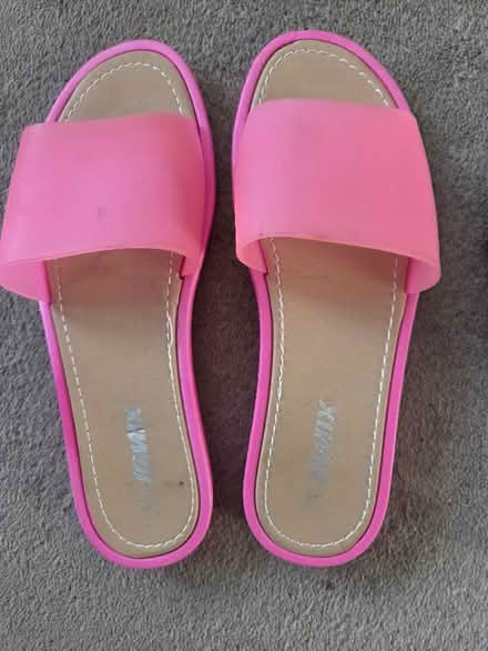 Photo of free Ladies flip-flops/beach shoes size 5 (Little Heath RG31) #2
