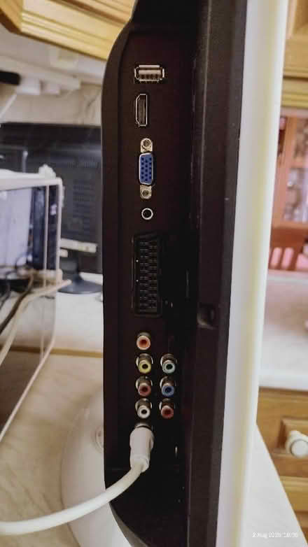 Photo of free Small TV with DVD player (DVD not working) (Totteridge HW HP13) #2