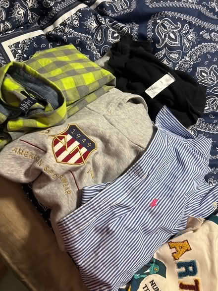 Photo of free Gant,hogwarts,gap, polo, m&s (Marks Gate IG7) #1