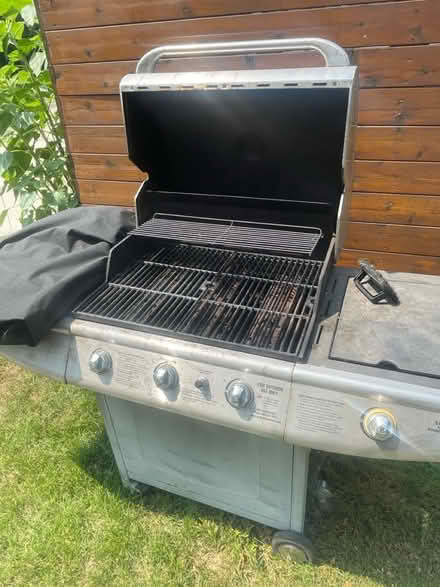 Photo of free Curb alert - working grill (North East Ann Arbor) #2