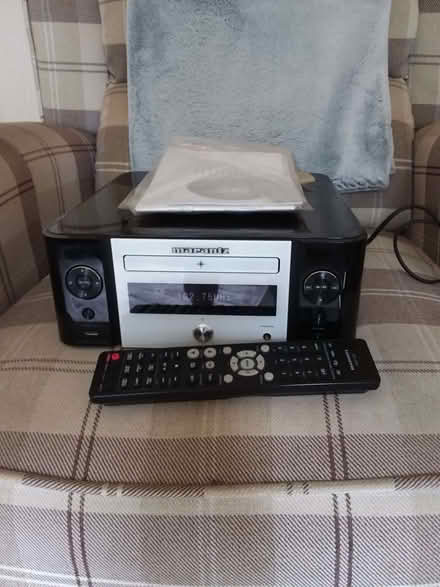 Photo of free Marantz CD Receiver (Low Moor BD12) #1