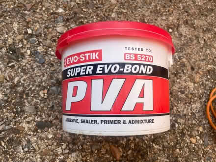 Photo of free PVA glue (Hivings Hill) (Chesham HP5) #1