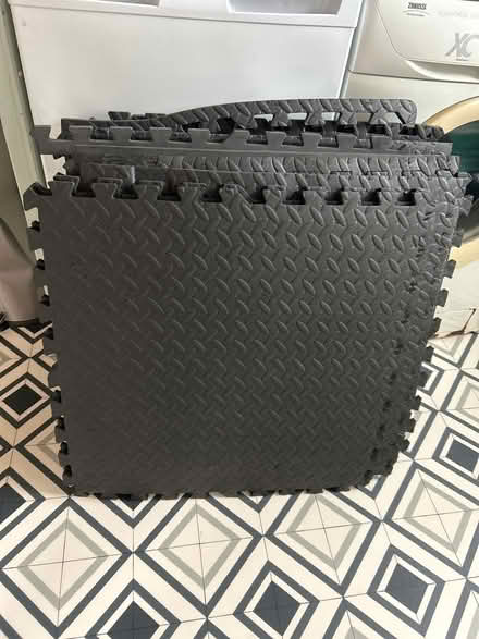 Photo of free Interlocking gym mats/play mats (Overton LL13) #1