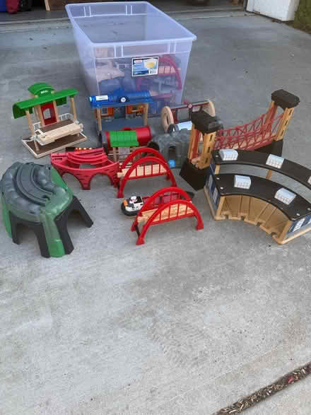 Photo of free Brio wood train set (Fallon Road at Tassajara) #2