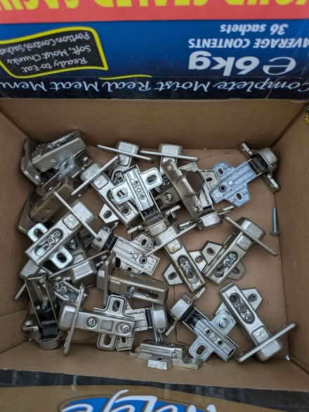 Photo of free DIY kitchen cupboard fittings (Bronllys LD3) #2