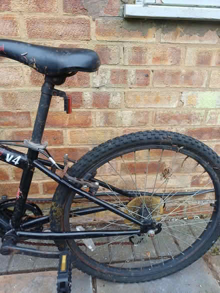 Photo of free Black bicycle 52cm wheel. 7 speed. (Moor Park HA6) #3