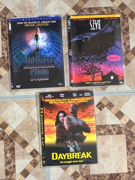 Photo of free DVDs and Blu-rays (1711 Randall Avenue, Bronx) #4