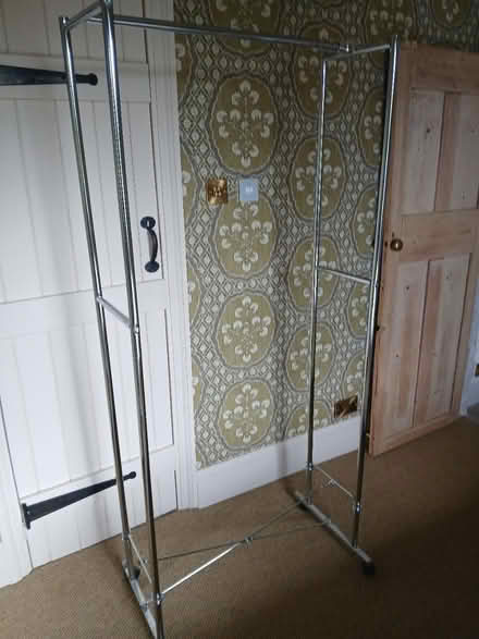 Photo of free Clothes rail (TW12) #1