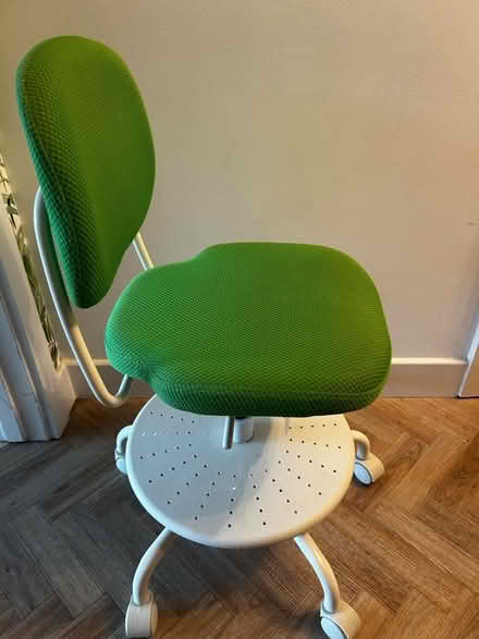 Photo of free Child’s office chair (Cubbington CV32) #2