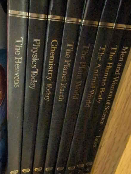 Photo of free Encyclopedias (MK42) #3
