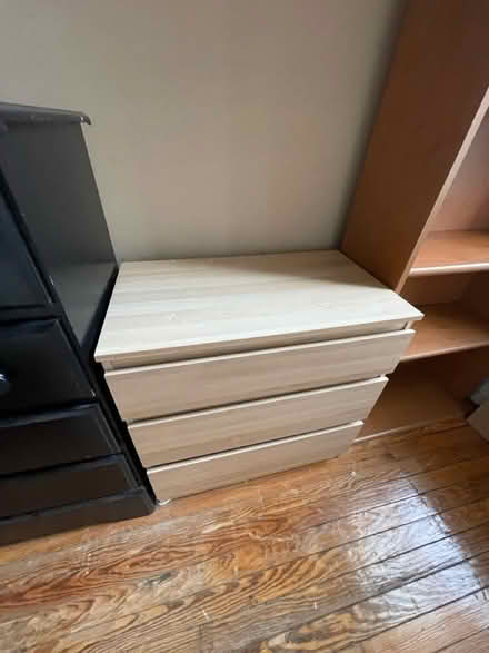 Photo of free Small dresser (Dupont/Logan) #1