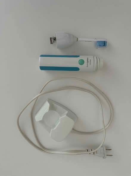 Photo of free Philips Sonicare Essence Electric Toothbrush HX5610 (Hyde Park Estate W2) #1