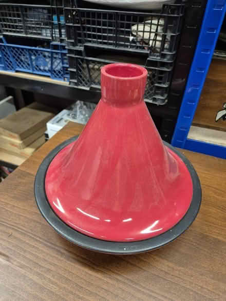 Photo of free Red tagine cooker (Quorn LE12) #1