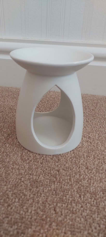 Photo of free oil burner - for essential oils or wax melts (Kendal LA9) #2