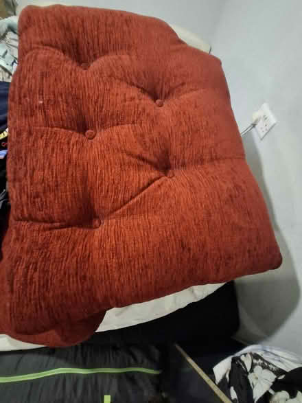 Photo of free Settee (Morley LS27) #3