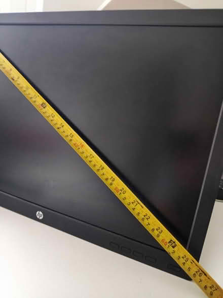 Photo of free HP Elite Display E242 (Hemel Hempstead HP1) #4