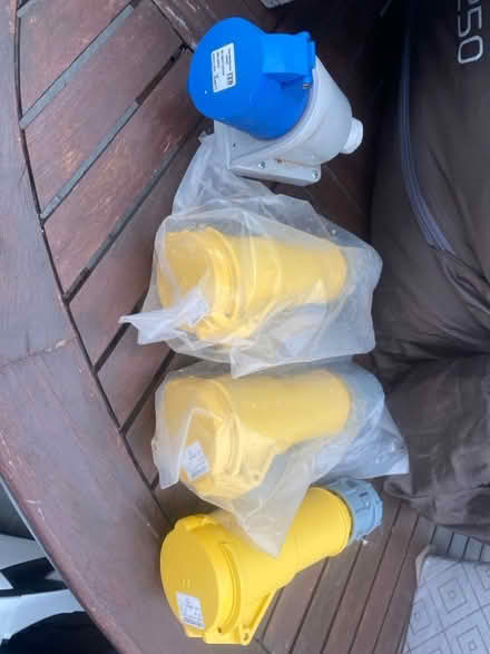 Photo of free 32a sockets all female (Hornchurch RM11) #1